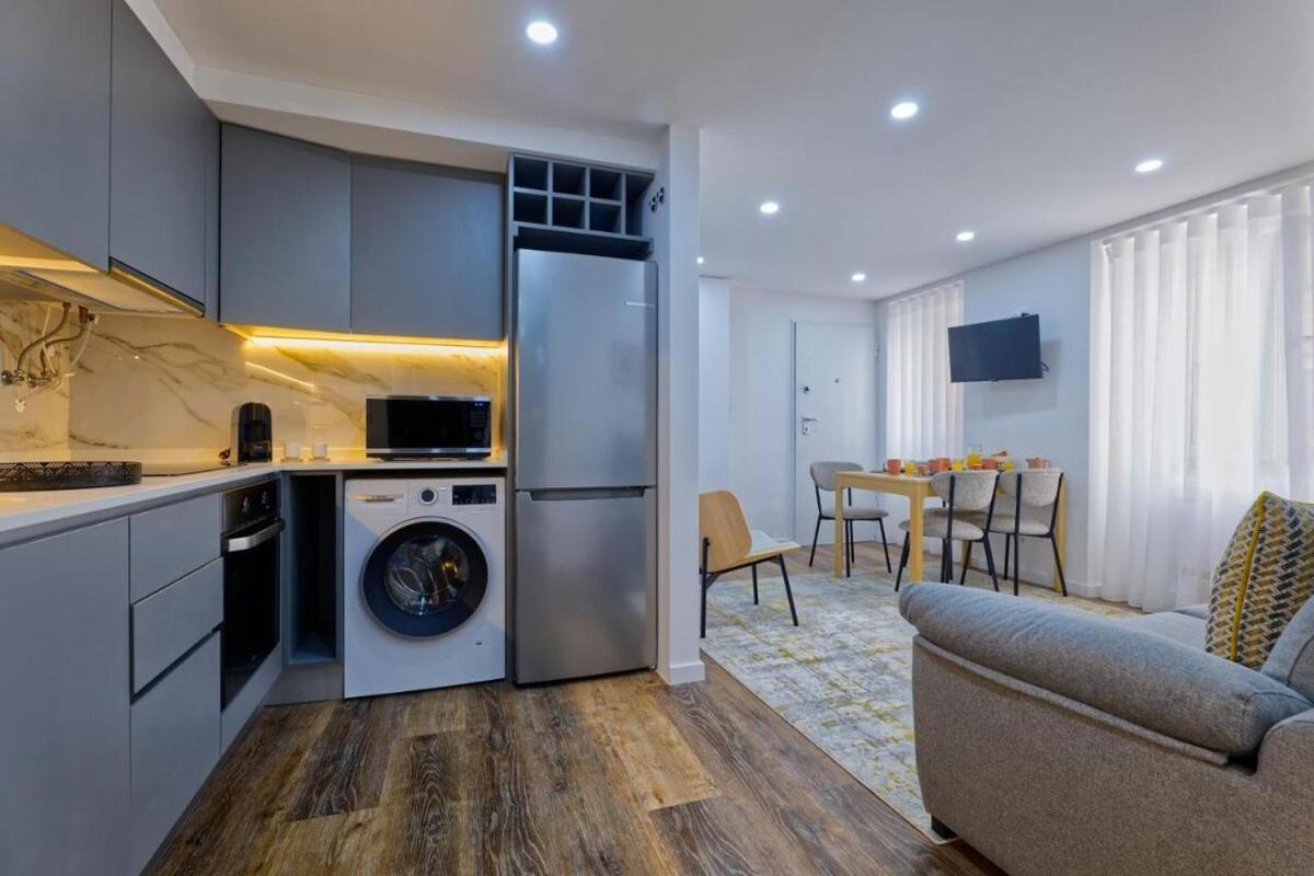 Here Will Have A Wonderful & Memorable Stay! Apartment